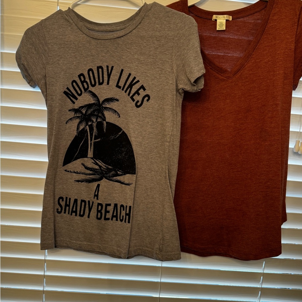 Women’s shirts size S